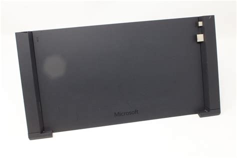 Microsoft 1672 Docking Station